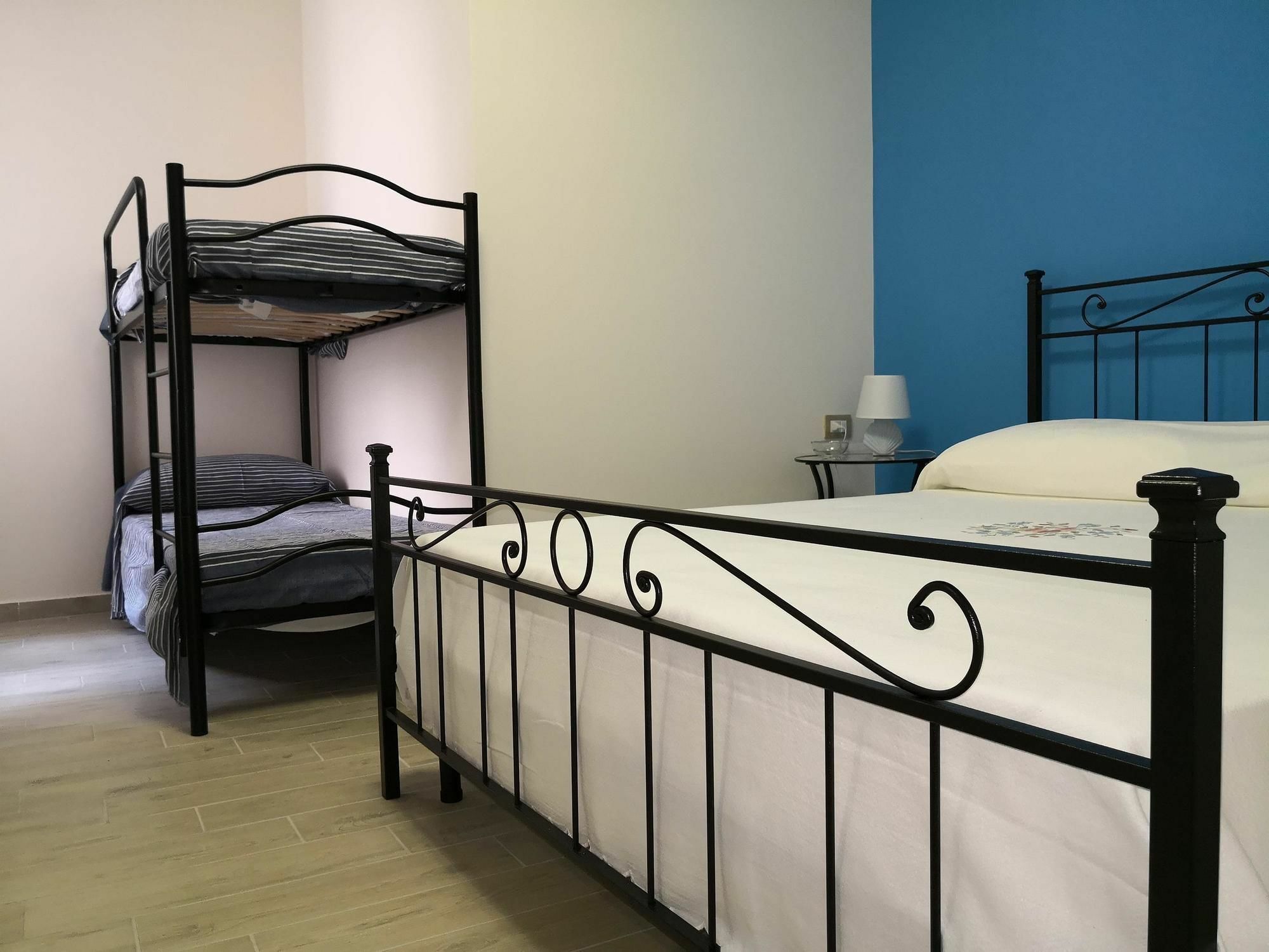 Fenesta Vascia Bed & Breakfast Napoli Eksteriør bilde
