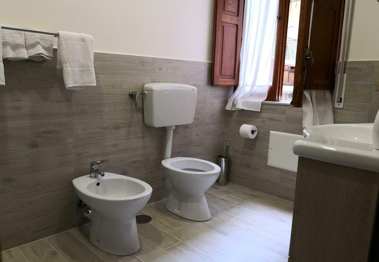 Fenesta Vascia Bed & Breakfast Napoli Eksteriør bilde