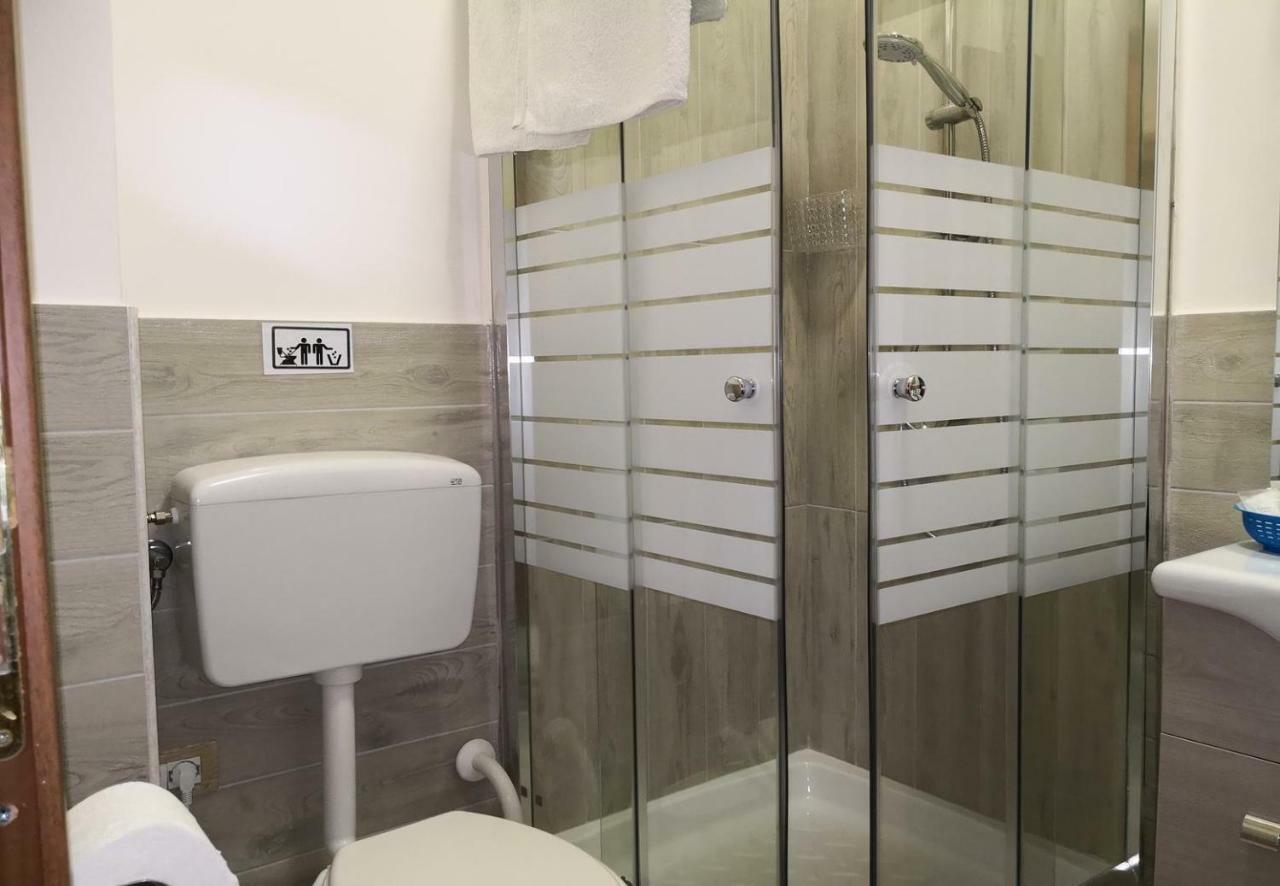 Fenesta Vascia Bed & Breakfast Napoli Eksteriør bilde